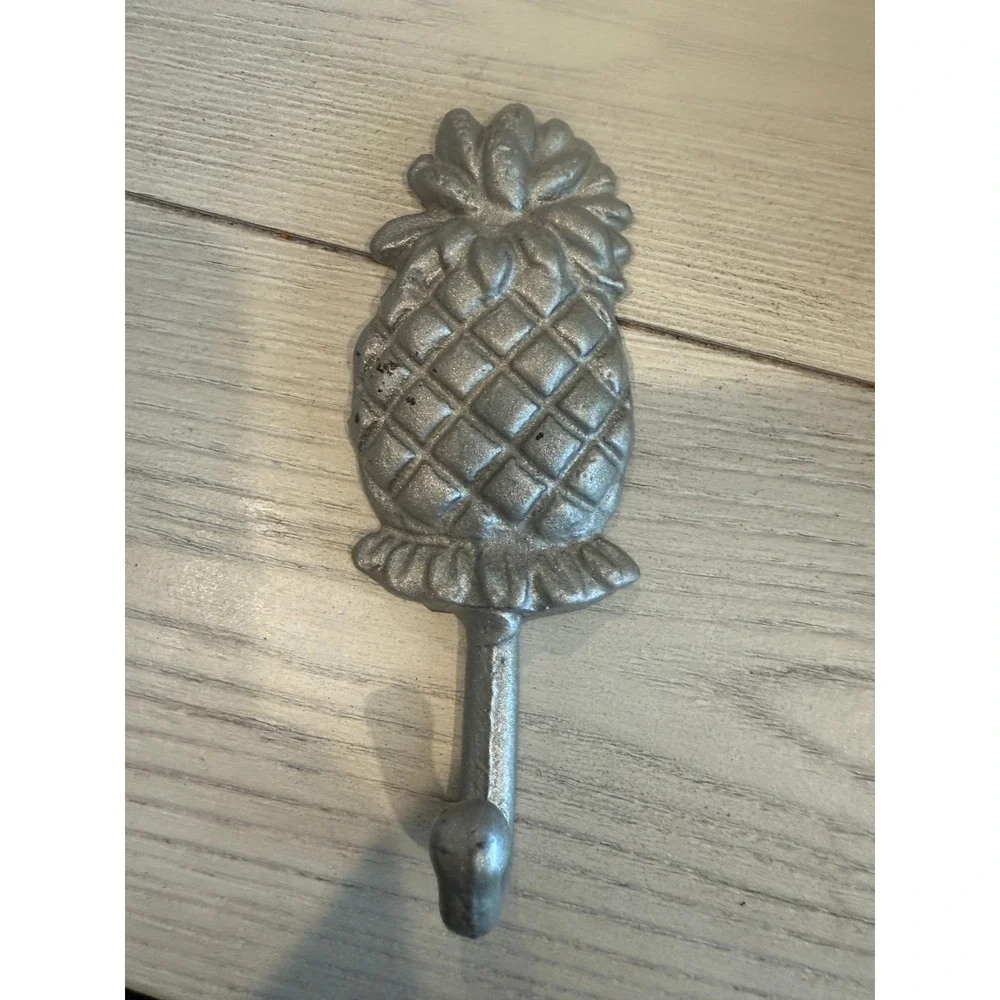 Cast Iron‎ or pewter Pineapple Wall Hook Silver Decor Tropical Nautical